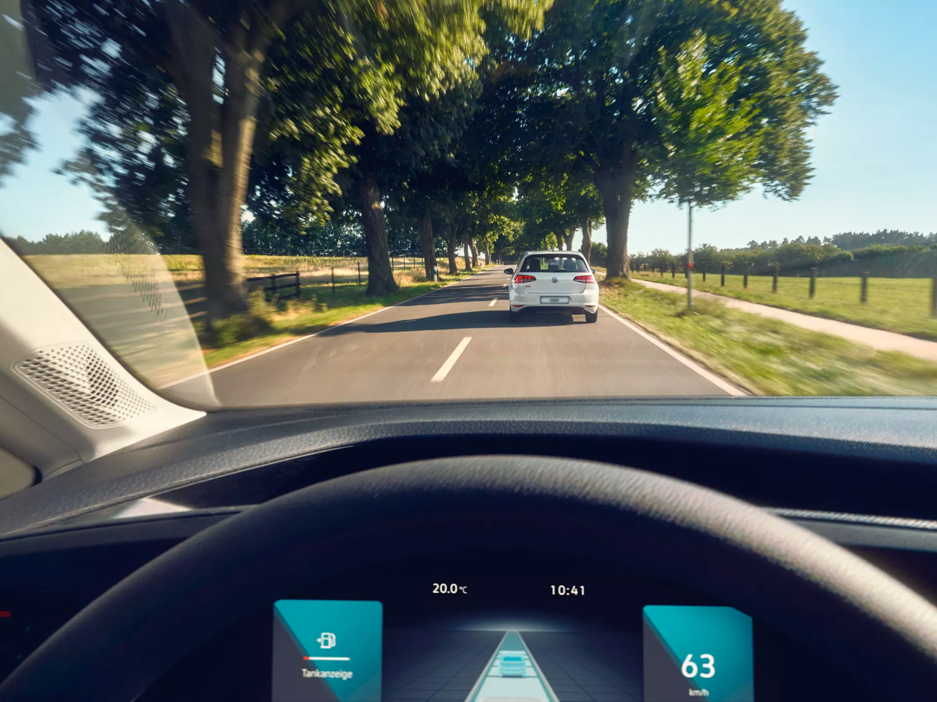 Innowacyjne systemy wspomagające kierowcę image